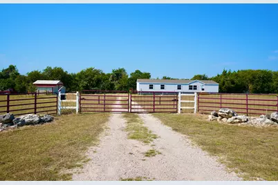245 Oak Hill Court, Waxahachie, TX 75167 - Photo 2