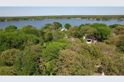 108 Enchanted Isles Circle, Mabank, TX 75156 - Photo 10