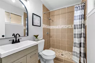 2416 Glacier St, Irving, TX 75062 - Photo 32