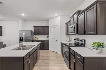 13173 S Haven Way, Providence Village, TX 76227 - Photo 6