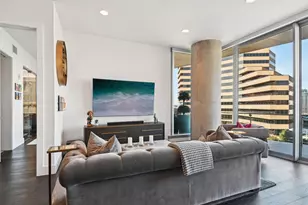 3130 N Harwood St, Dallas, TX 75201 - Photo 6