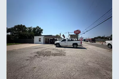 117 W Bedford Euless Road, Hurst, TX 76053 - Photo 2