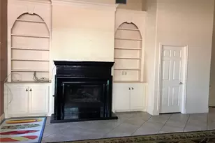 5332 Gatesworth Ln, Dallas, TX 75287 - Photo 10