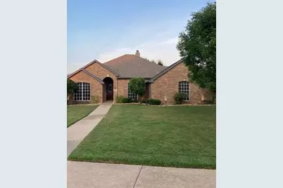 804 Whitley Court, Kennedale, TX 76060 - Photo 1