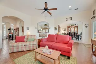 11016 Castle Oak Ln W, Fort Worth, TX 76108 - Photo 8