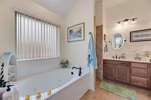 11016 Castle Oak Ln W, Fort Worth, TX 76108 - Photo 24