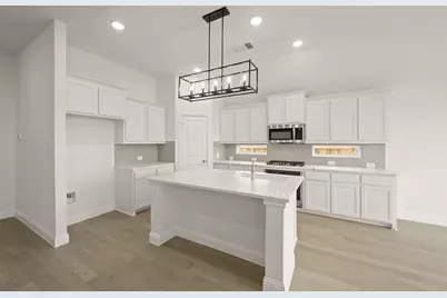 1023 Wheatland, Justin, TX 76247 - Photo 4