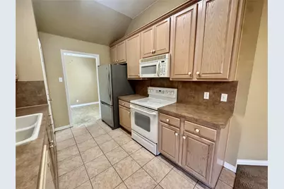 1003 Dawn Court, Granbury, TX 76048 - Photo 10