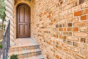 800 Rockingham Dr, Irving, TX 75063 - Photo 4