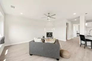 129 Kingfisher Ln, Aledo, TX 76008 - Photo 18