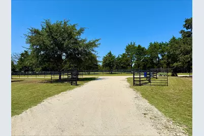 790 Ferguson Road, Whitesboro, TX 76273 - Photo 2