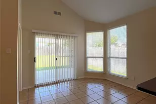 5009 Royal Burgess Dr, Fort Worth, TX 76135 - Photo 10