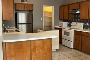 2714 McCart Ave, Fort Worth, TX 76110 - Photo 14