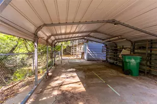 1103 Miller St, Bowie, TX 76230 - Photo 32