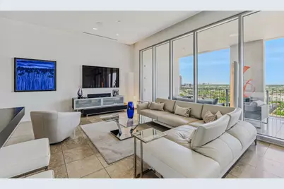 1717 Arts Plaza #1804, Dallas, TX 75201 - Photo 12
