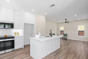 1124 E Annie St, Fort Worth, TX 76104 - Photo 8