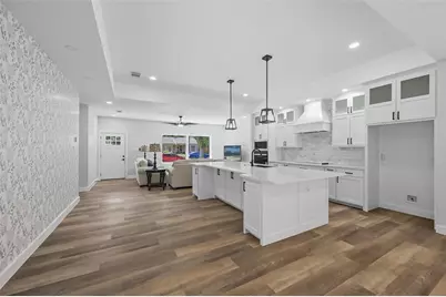 528 Schieme Street, River Oaks, TX 76114 - Photo 10