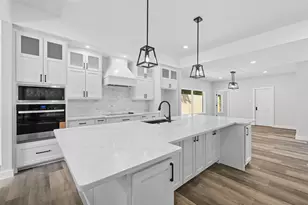 528 Schieme St, River Oaks, TX 76114 - Photo 6