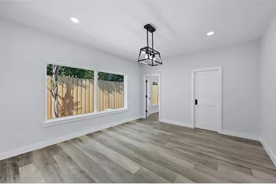 528 Schieme Street, River Oaks, TX 76114 - Photo 8