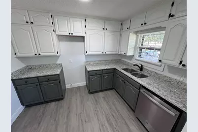 2608 Roseland Street, Fort Worth, TX 76103 - Photo 8