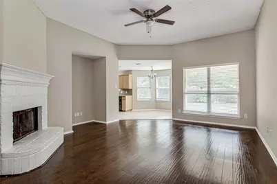 111 Jennings Drive, Waxahachie, TX 75165 - Photo 4