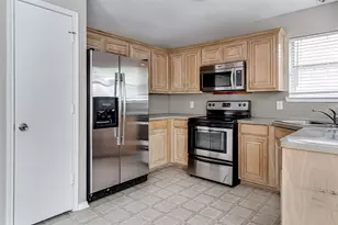 111 Jennings Dr, Waxahachie, TX 75165 - Photo 16