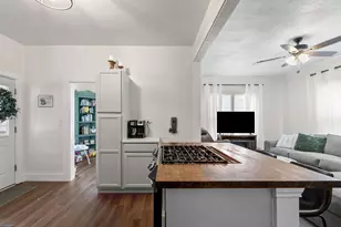 811 N Gaines St, Ennis, TX 75119 - Photo 10