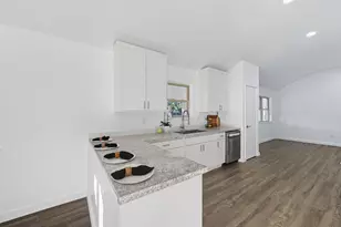 5000 Highpoint Pkwy, Burleson, TX 76028 - Photo 14
