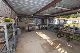 809 Lomo St, Fort Worth, TX 76110 - Photo 8