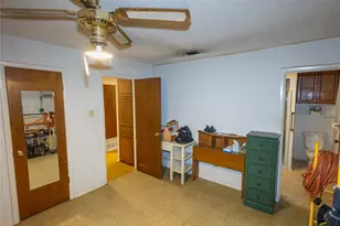 809 Lomo St, Fort Worth, TX 76110 - Photo 20