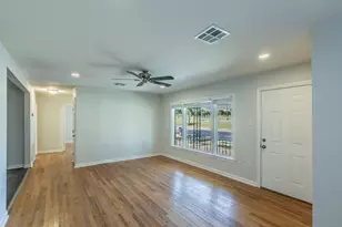 1029 N New Rd, Waco, TX 76710 - Photo 4