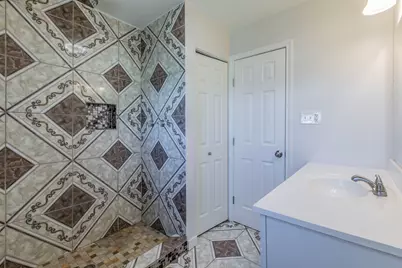 1029 N New Road, Waco, TX 76710 - Photo 12