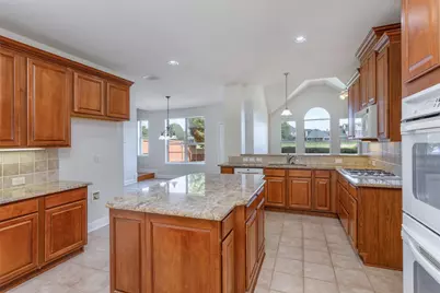 1305 Canyon Creek Drive, McKinney, TX 75072 - Photo 12