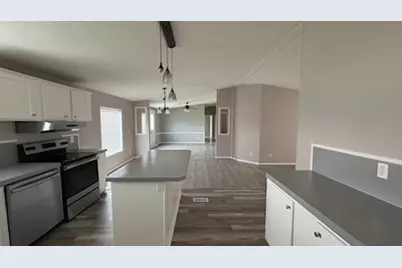 7701 River Run, Granbury, TX 76049 - Photo 2