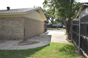 1348 Norwood Dr, Hurst, TX 76053 - Photo 10
