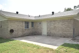 1348 Norwood Dr, Hurst, TX 76053 - Photo 8