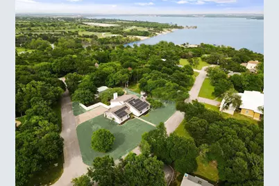 5450 Starlight Drive N, Fort Worth, TX 76126 - Photo 1