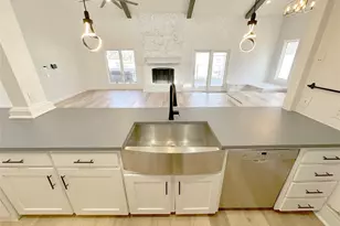 5450 Starlight Dr N, Fort Worth, TX 76126 - Photo 14