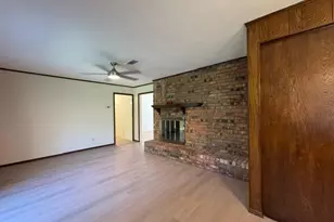 324 Oakwood Cir, Shady Shores, TX 76208 - Photo 6