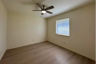 324 Oakwood Circle, Shady Shores, TX 76208 - Photo 16