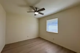 324 Oakwood Cir, Shady Shores, TX 76208 - Photo 16