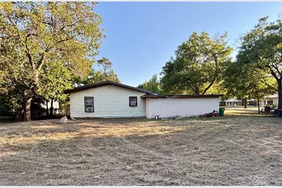 116 Garvin, Eastland, TX 76448 - Photo 4