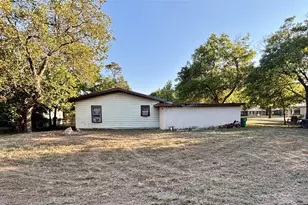 116 Garvin, Eastland, TX 76448 - Photo 4