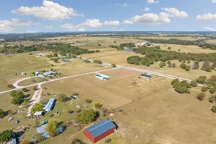 127 Pleasant View Dr, Bridgeport, TX 76426 - Photo 8