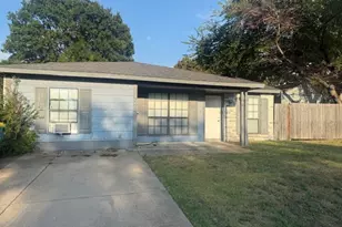 423 Vincent St, Cedar Hill, TX 75104 - Photo 1