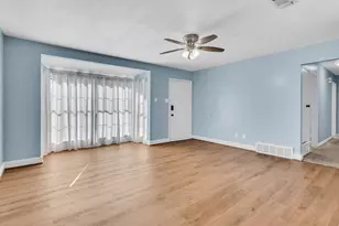 212 Mountain View Dr, Azle, TX 76020 - Photo 2