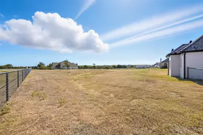 252 Harvard Lane, Springtown, TX 76082 - Photo 32