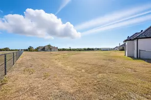 252 Harvard Ln, Springtown, TX 76082 - Photo 32