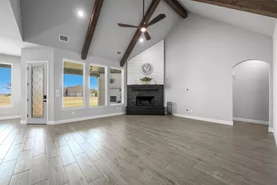 252 Harvard Lane, Springtown, TX 76082 - Photo 6