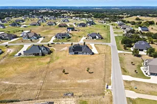 252 Harvard Ln, Springtown, TX 76082 - Photo 38